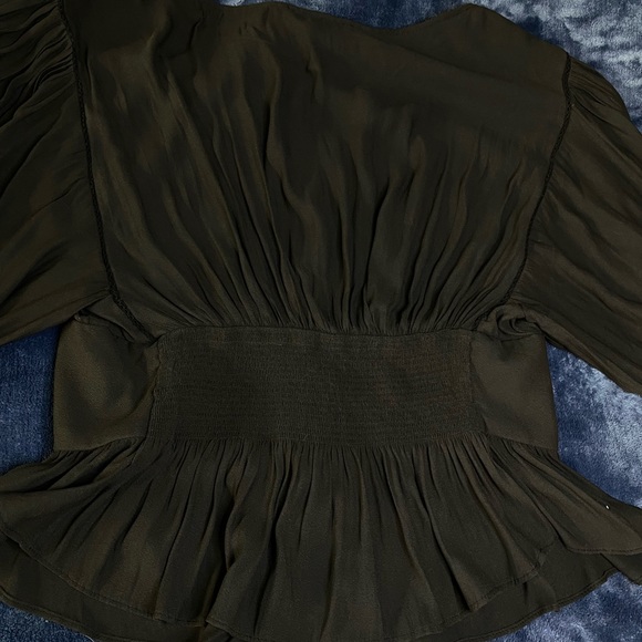 Flowy Black Long Sleeve Top - Picture 2 of 5